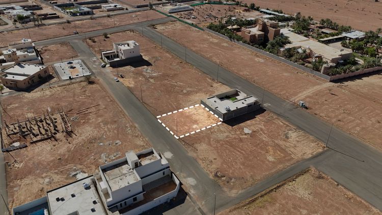 أرض سكنية